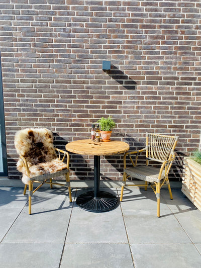 Cafébord af Kabeltromle på Fenris Stel