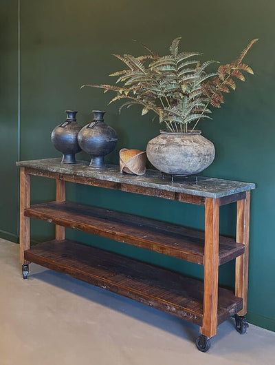Rustik konsolbord med metaltop