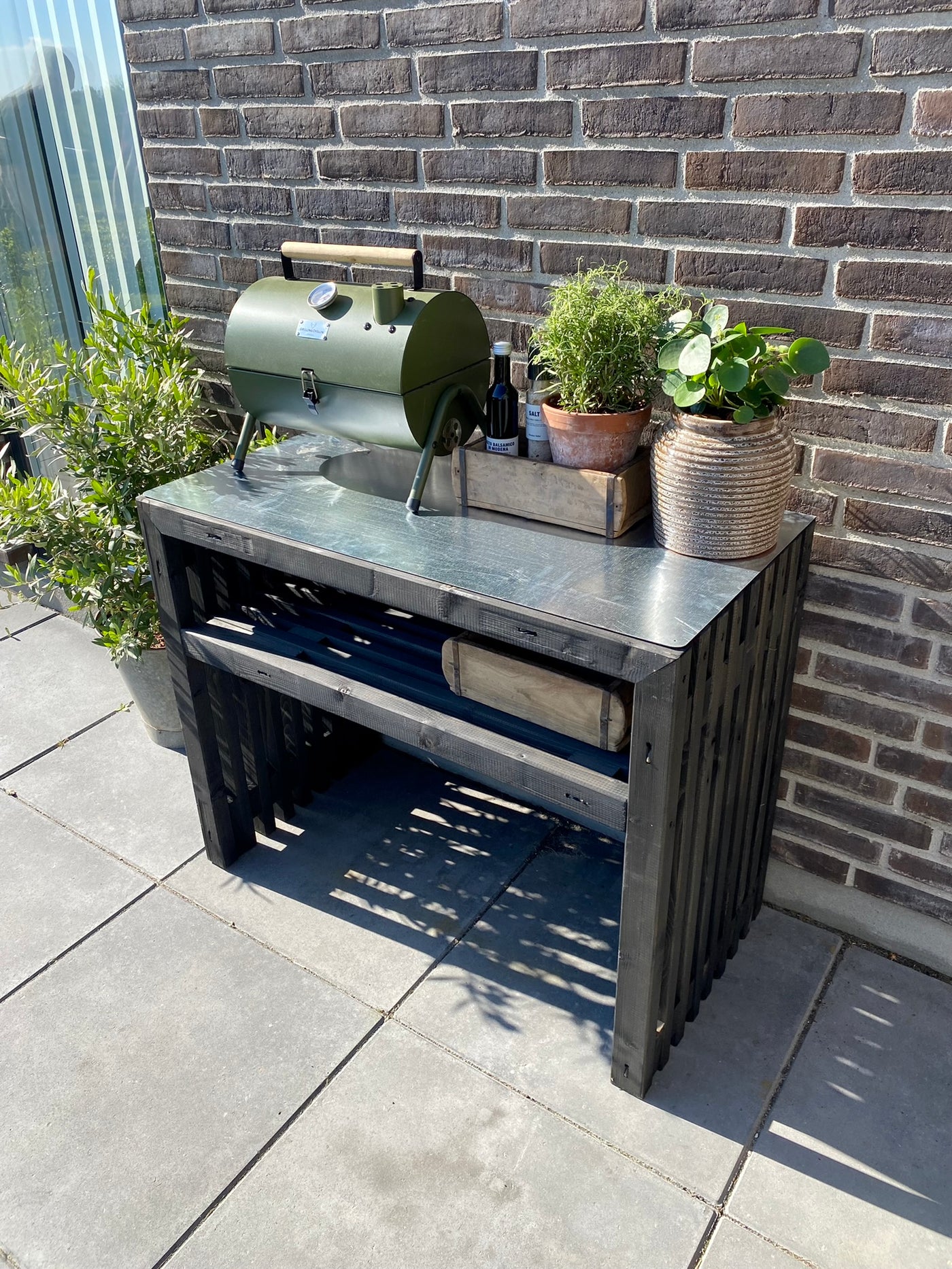 Grillbord af Brede Traller | Sortbejdset